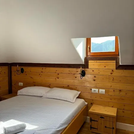 Mari's Hotel